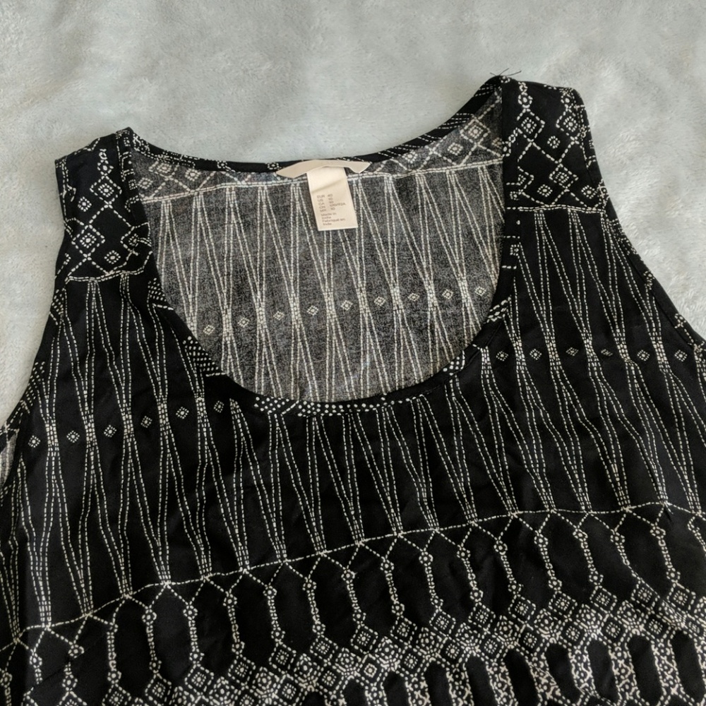 Tanktop - Picture 2 of 3